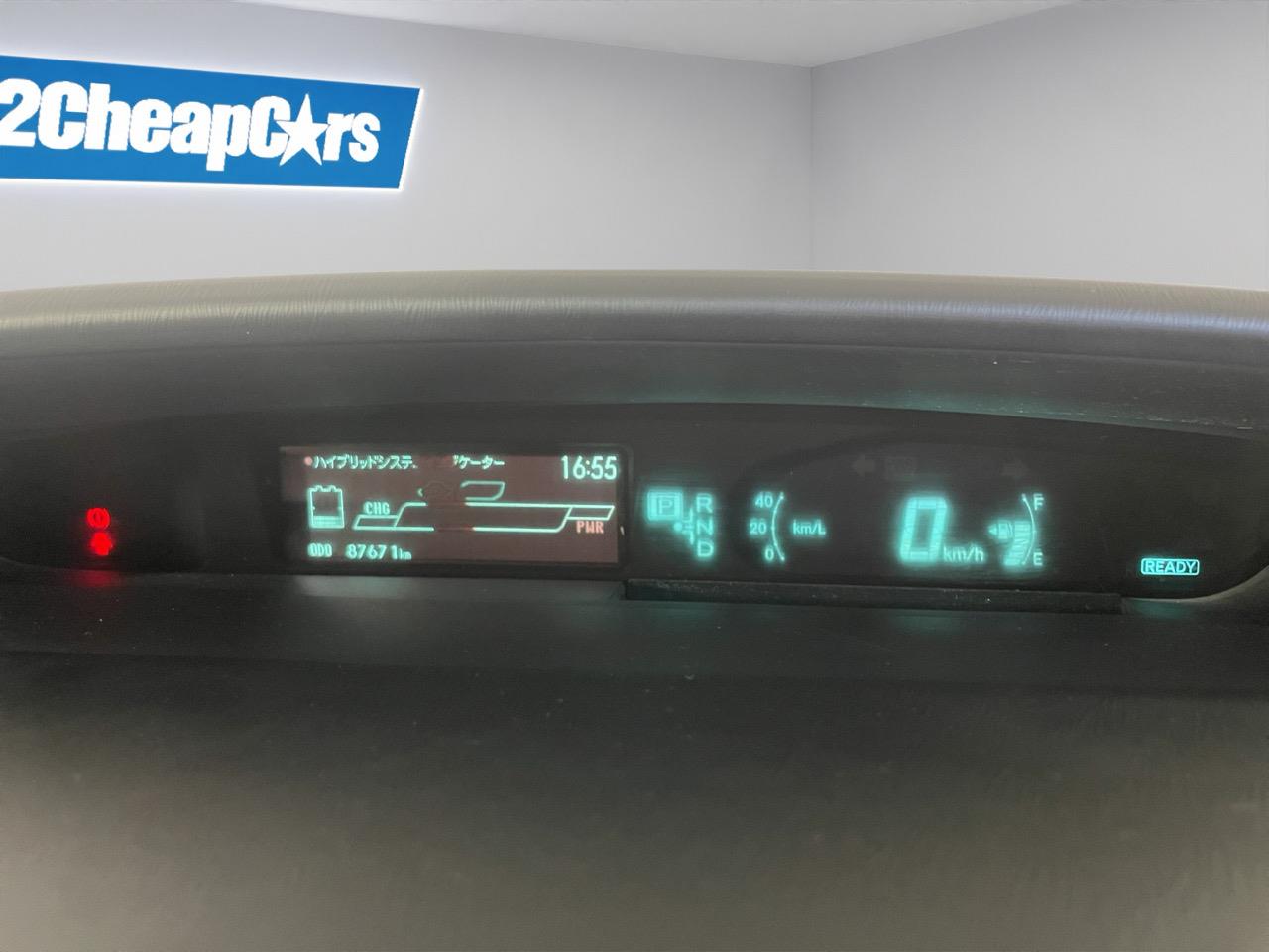 2014 Toyota Prius S Hatchback AUTO LIGHTS + PUSH START