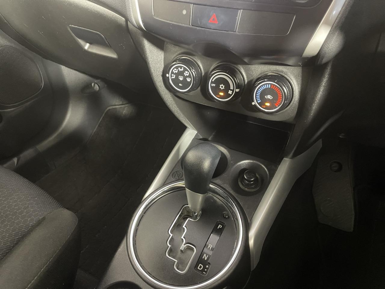 2012 Mitsubishi RVR M RV/SUV GREAT SPACE + GREAT FUEL EFFICIENCY