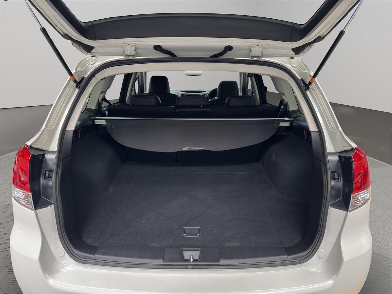 2014 Subaru Legacy Eyesight AWD Station Wagon AWD + PADDLE SHIFT + EYESIGHT SYSTEM