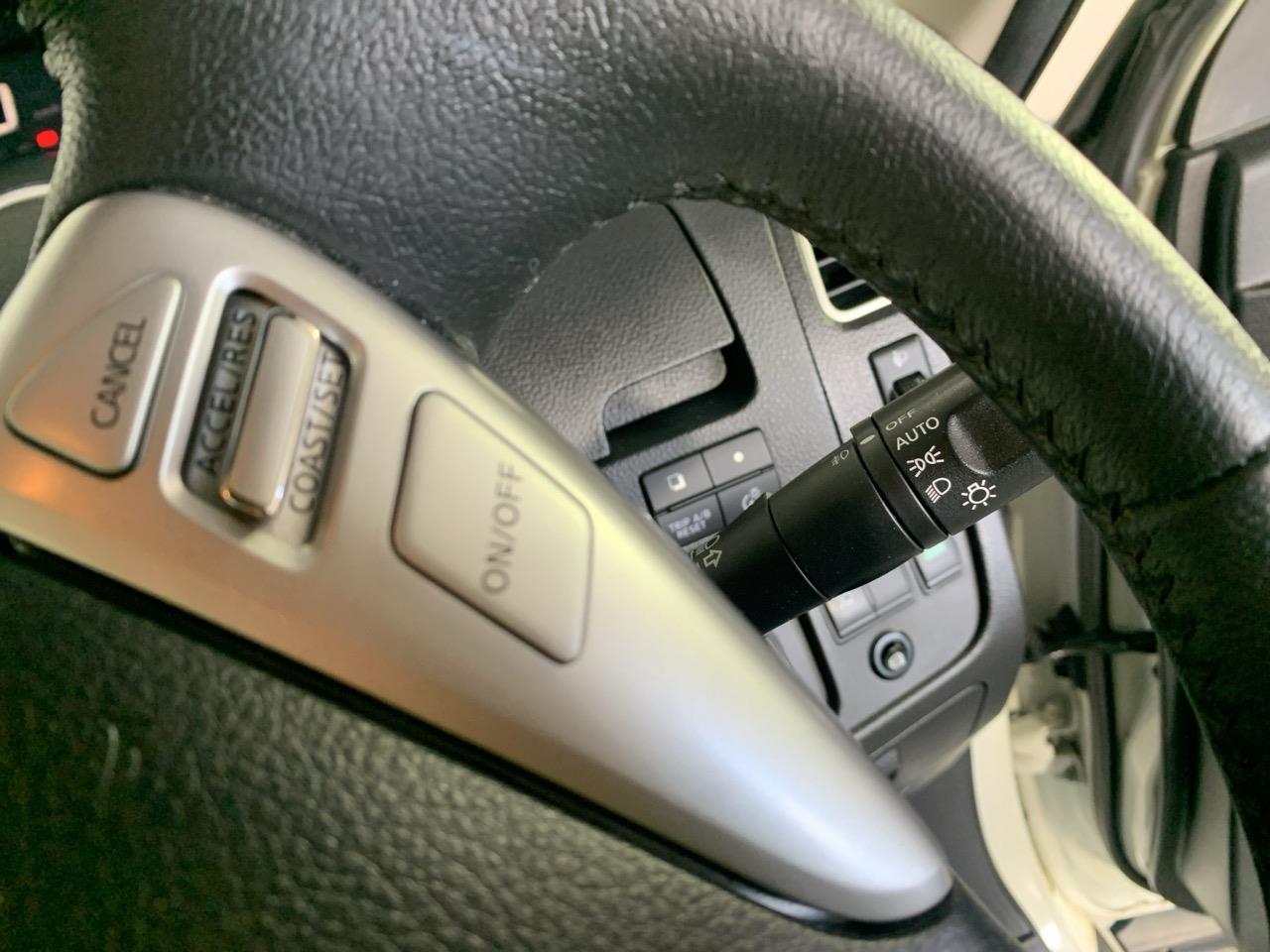 2015 Nissan Serena Hybrid Highway Star People Mover CRUISE CONTROL + POWER SLIDING DOOR + AUTO LIGHTS 