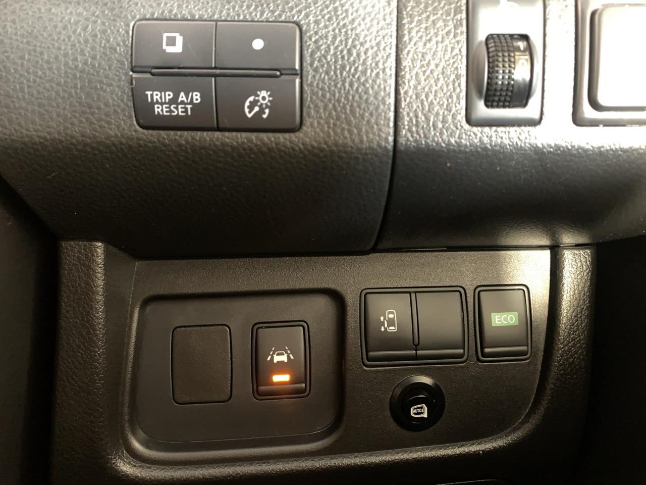 2015 Nissan Serena Hybrid Highway Star People Mover CRUISE CONTROL + POWER SLIDING DOOR + AUTO LIGHTS 