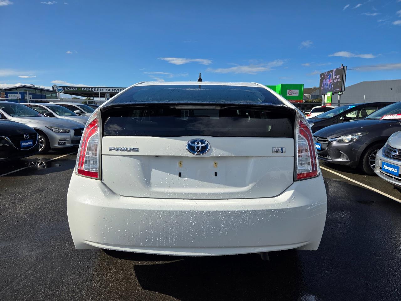 2014 Toyota Prius Hybrid Sedan SMART KEY + REVERSING CAMERA