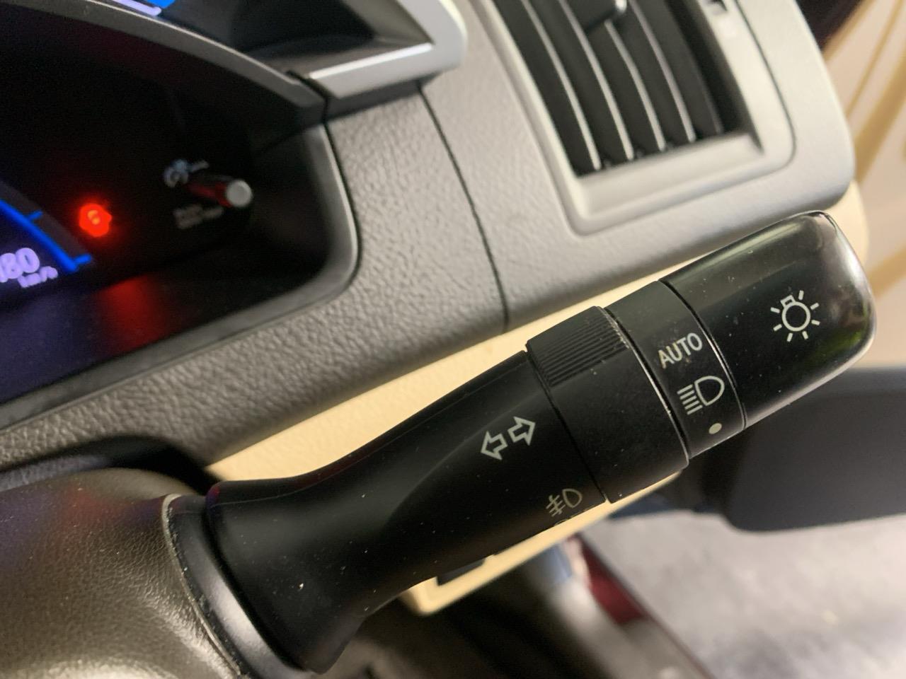 2012 Toyota SAI S Sedan REVERSING CAMERA + CRUISE CONTROL + AUTO LIGHTS