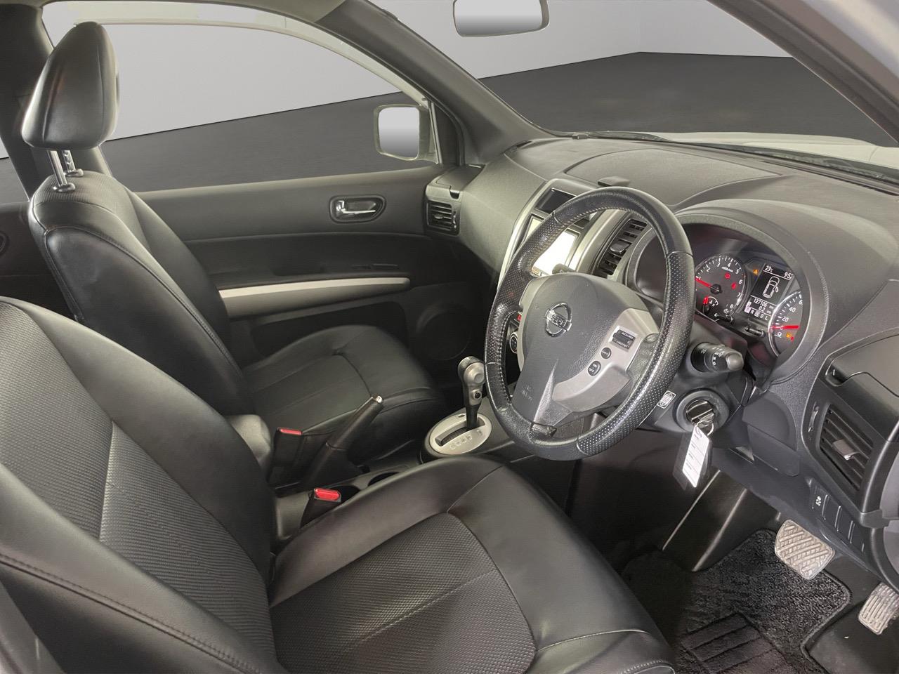 2013 Nissan X-TRAIL 20Xtt 4WD RV/SUV AWD + REVERSING CAMERA + AUTO LIGHT + HEATED SEATS