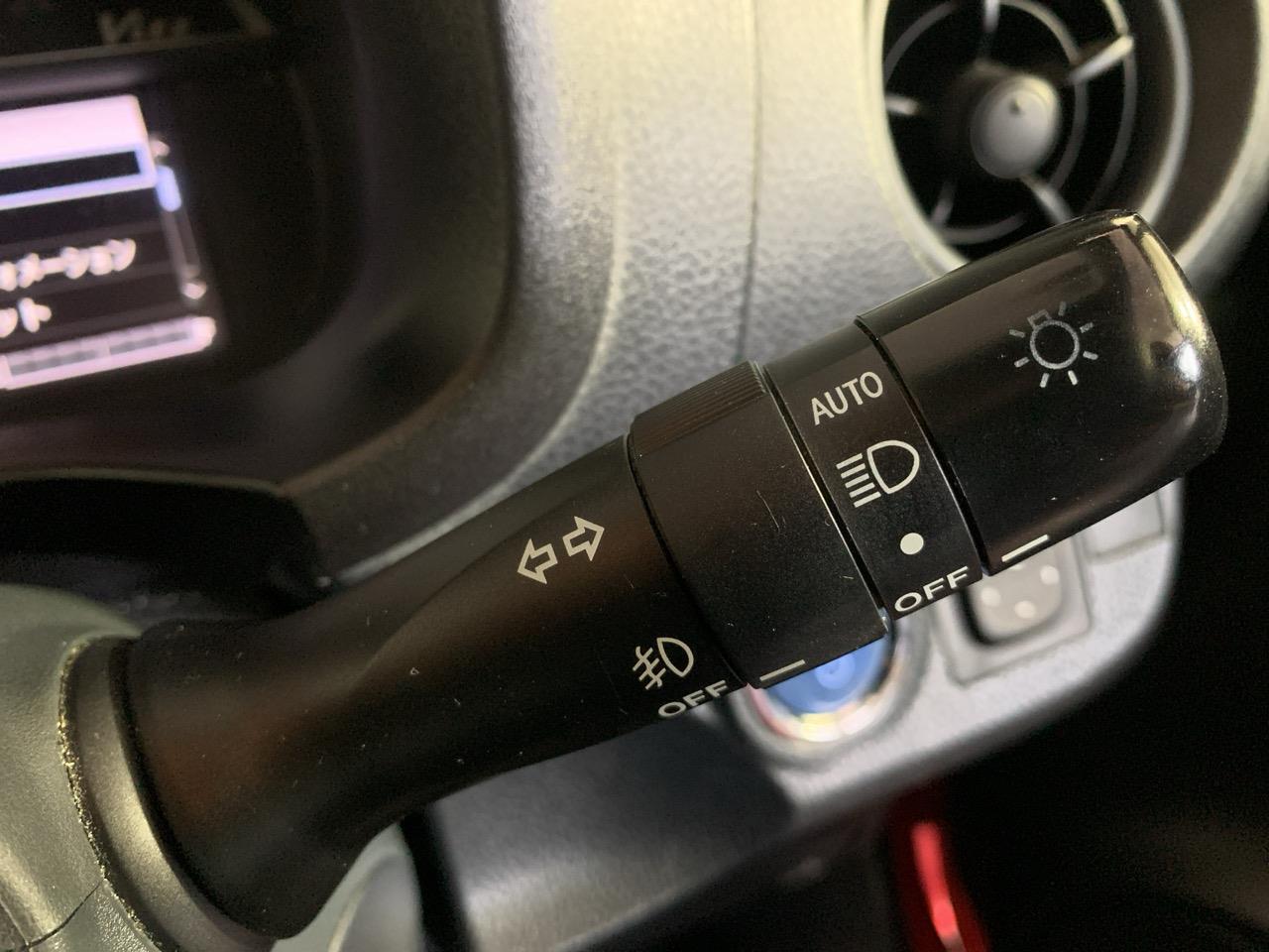 2017 Toyota Vitz Yaris Hybrid F Hatchback SMART KEY + REVERSING CAMERA + AUTO LIGHTS