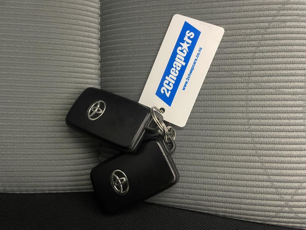 2013 Toyota Aqua S Hatchback REVERSING CAMERA + PARKING SENSORS