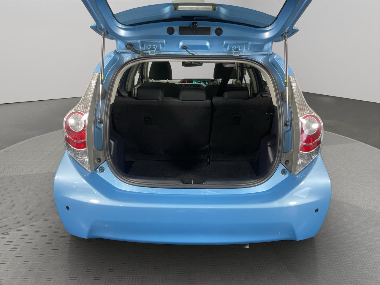 2013 Toyota Aqua S Hatchback REVERSING CAMERA + PARKING SENSORS