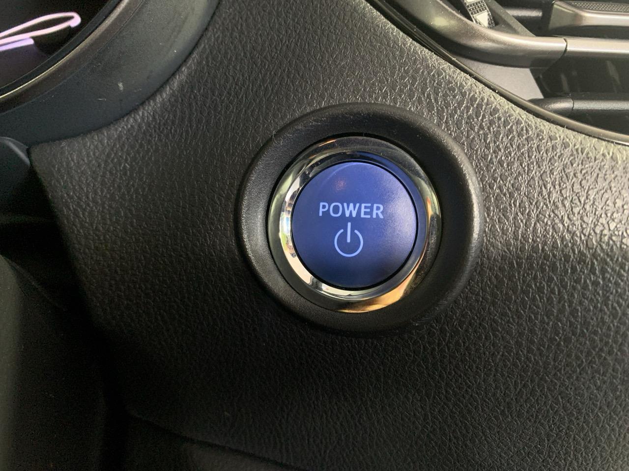 2020 Toyota C-HR Hybrid G RV/SUV CRUISE CONTROL + REVERSING CAMERA +  AUTO LIGHTS