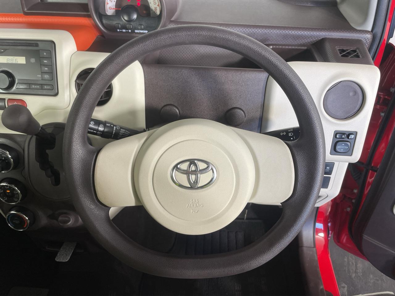 2012 Toyota SPADE 1.5 Y  AUTO LIGHTS + GREAT FUEL EFFICIENCY