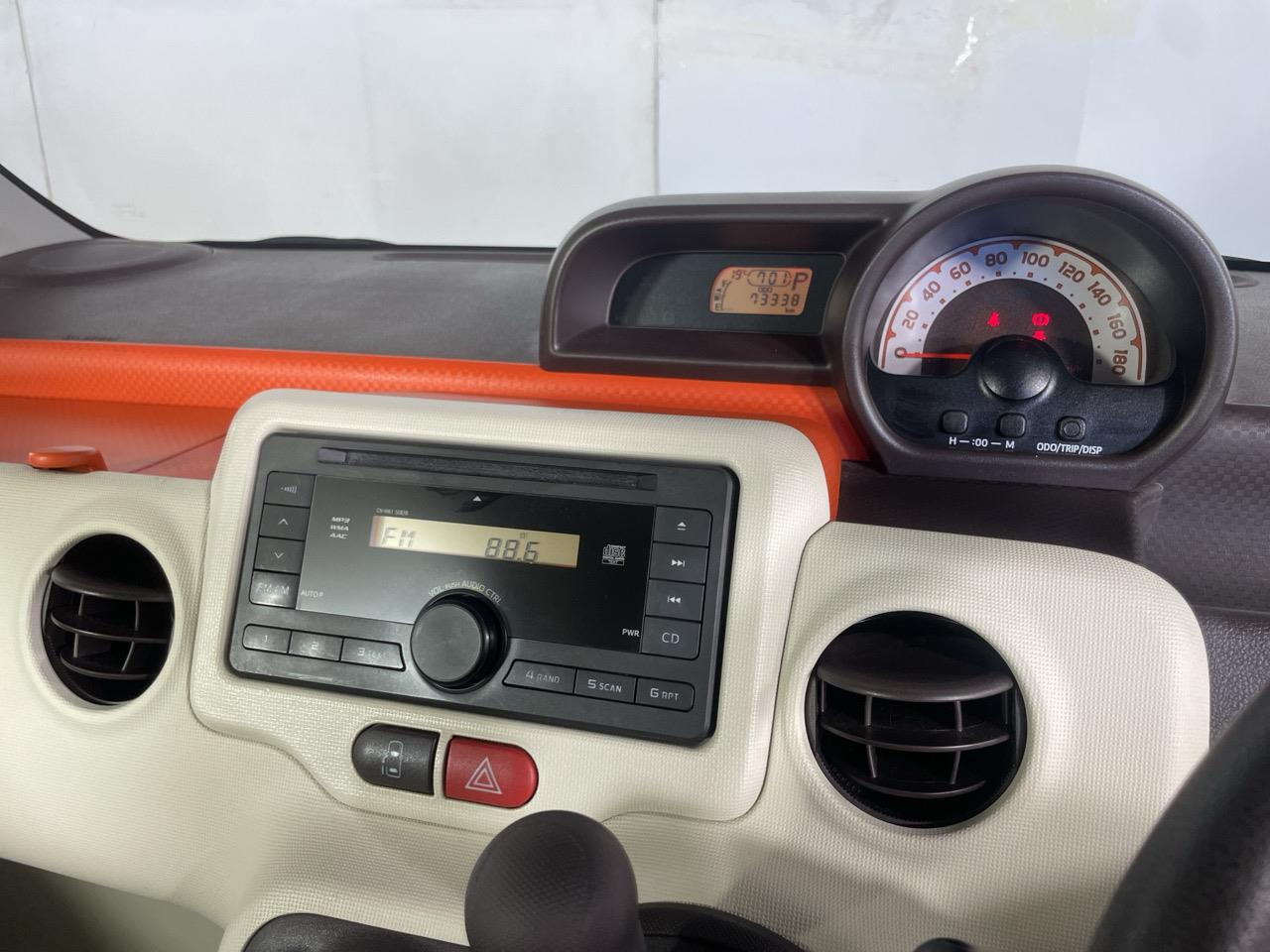 2012 Toyota SPADE 1.5 Y  AUTO LIGHTS + GREAT FUEL EFFICIENCY