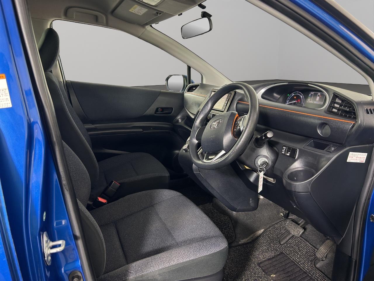 2016 Toyota Sienta HYBRID X Hatchback REVERSING CAMERA + GREAT SPACE AND FUEL EFFICIENCY