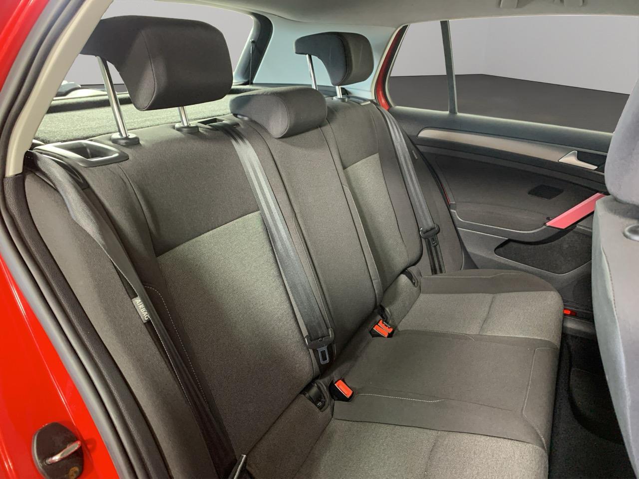 2015 Volkswagen Golf TSI Comfortline Premium Editio Hatchback LOW KM + REVERSING CAMERA