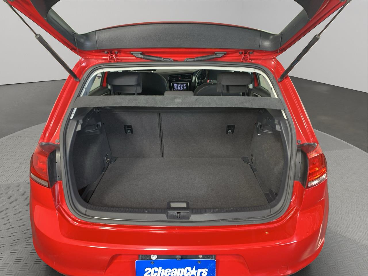 2015 Volkswagen Golf TSI Comfortline Premium Editio Hatchback LOW KM + REVERSING CAMERA