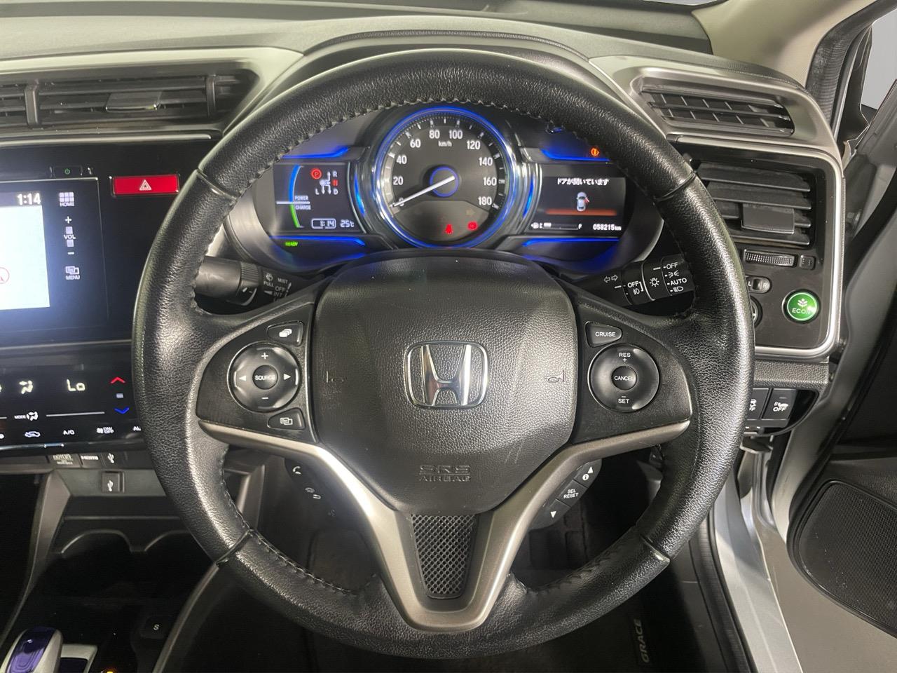 2014 Honda Grace Hybrid LX Sedan LOW KM + REVERSING CAMERA + AUTO LIGHTS