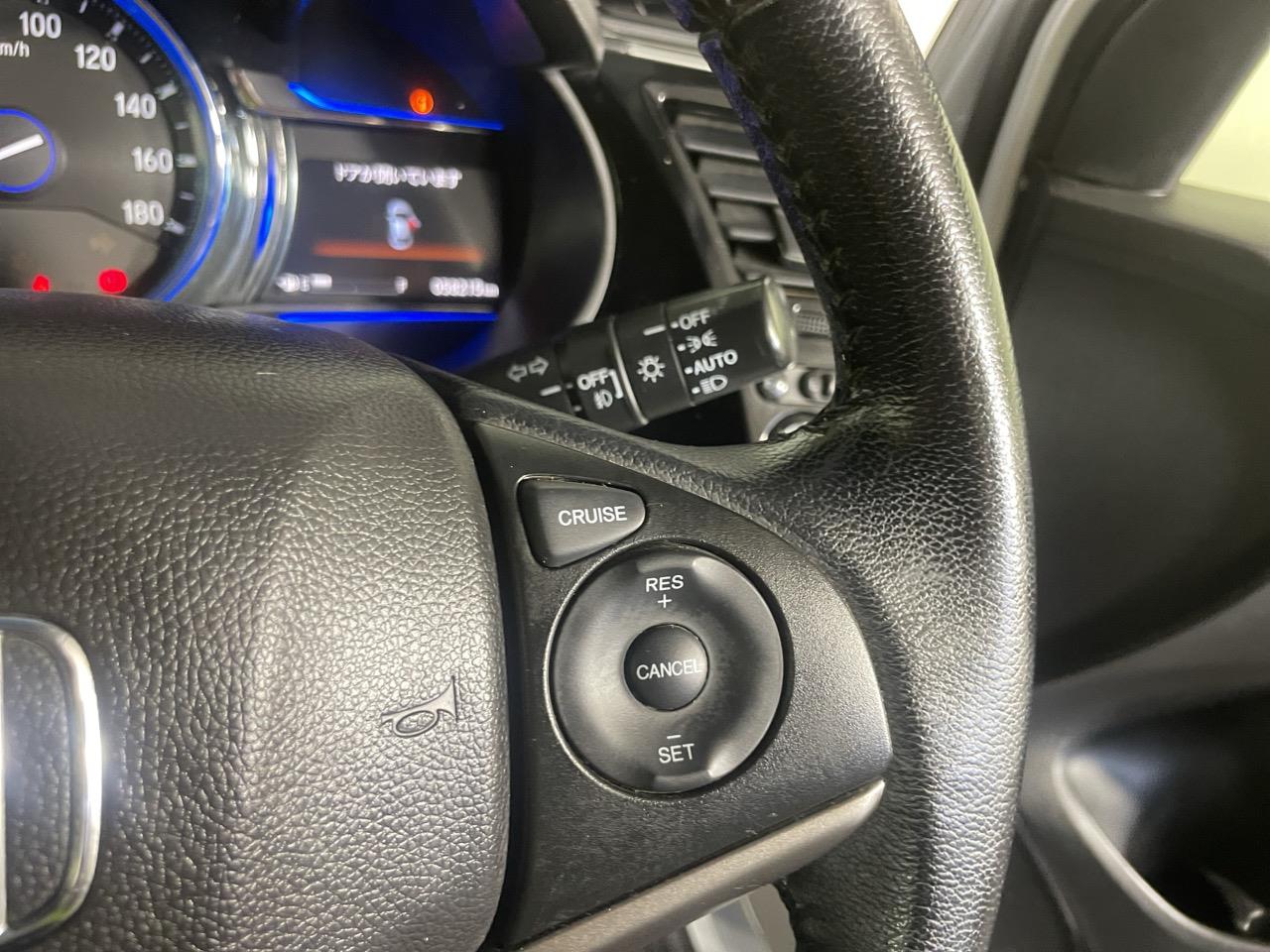 2014 Honda Grace Hybrid LX Sedan LOW KM + REVERSING CAMERA + AUTO LIGHTS