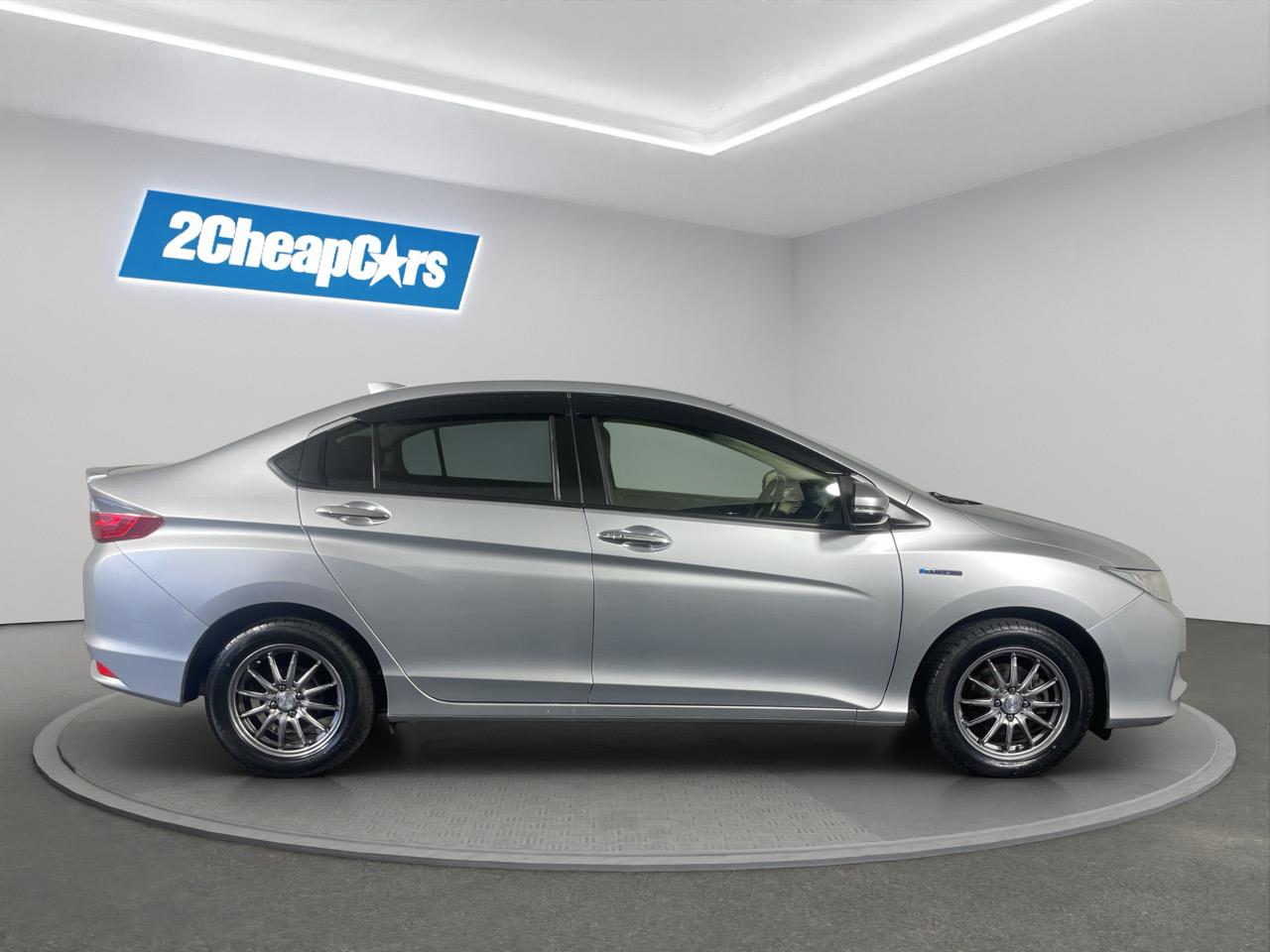 2014 Honda Grace Hybrid LX Sedan LOW KM + REVERSING CAMERA + AUTO LIGHTS