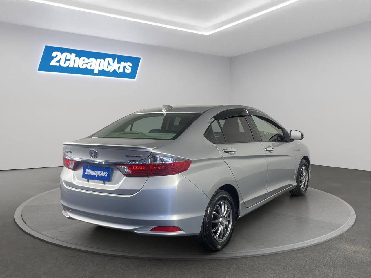 2014 Honda Grace Hybrid LX Sedan LOW KM + REVERSING CAMERA + AUTO LIGHTS
