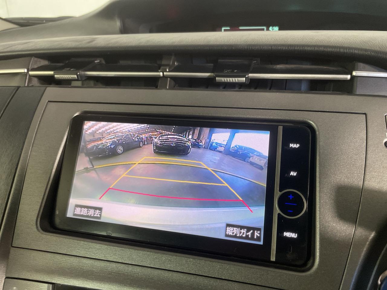 2012 Toyota Prius G Station Wagon REVERSING CAMERA + PUSH START + AUTO LIGHTS
