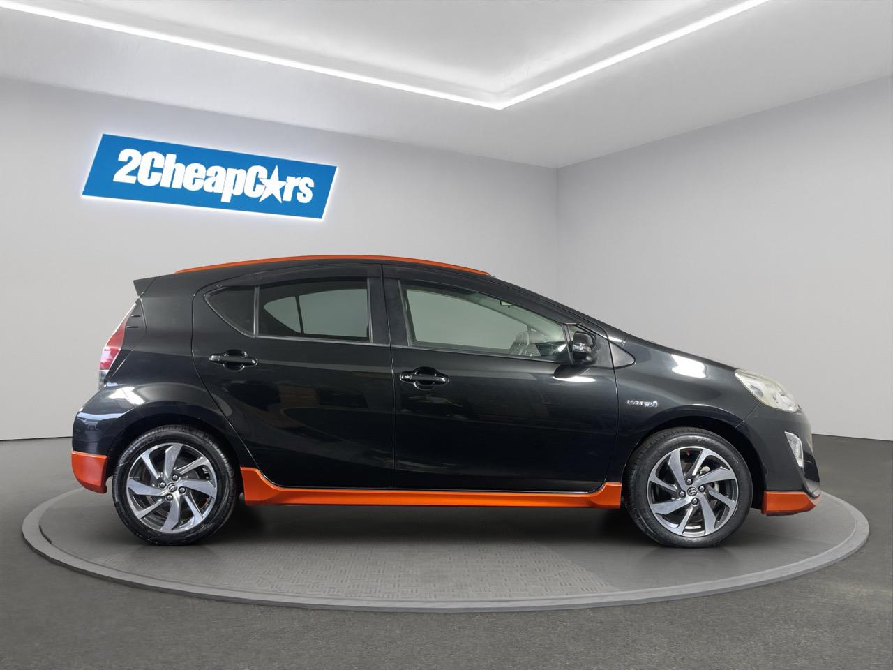 2015 Toyota Aqua X-URBAN Hatchback REVERSING CAMERA + AUTO LIGHTS + PUSH START