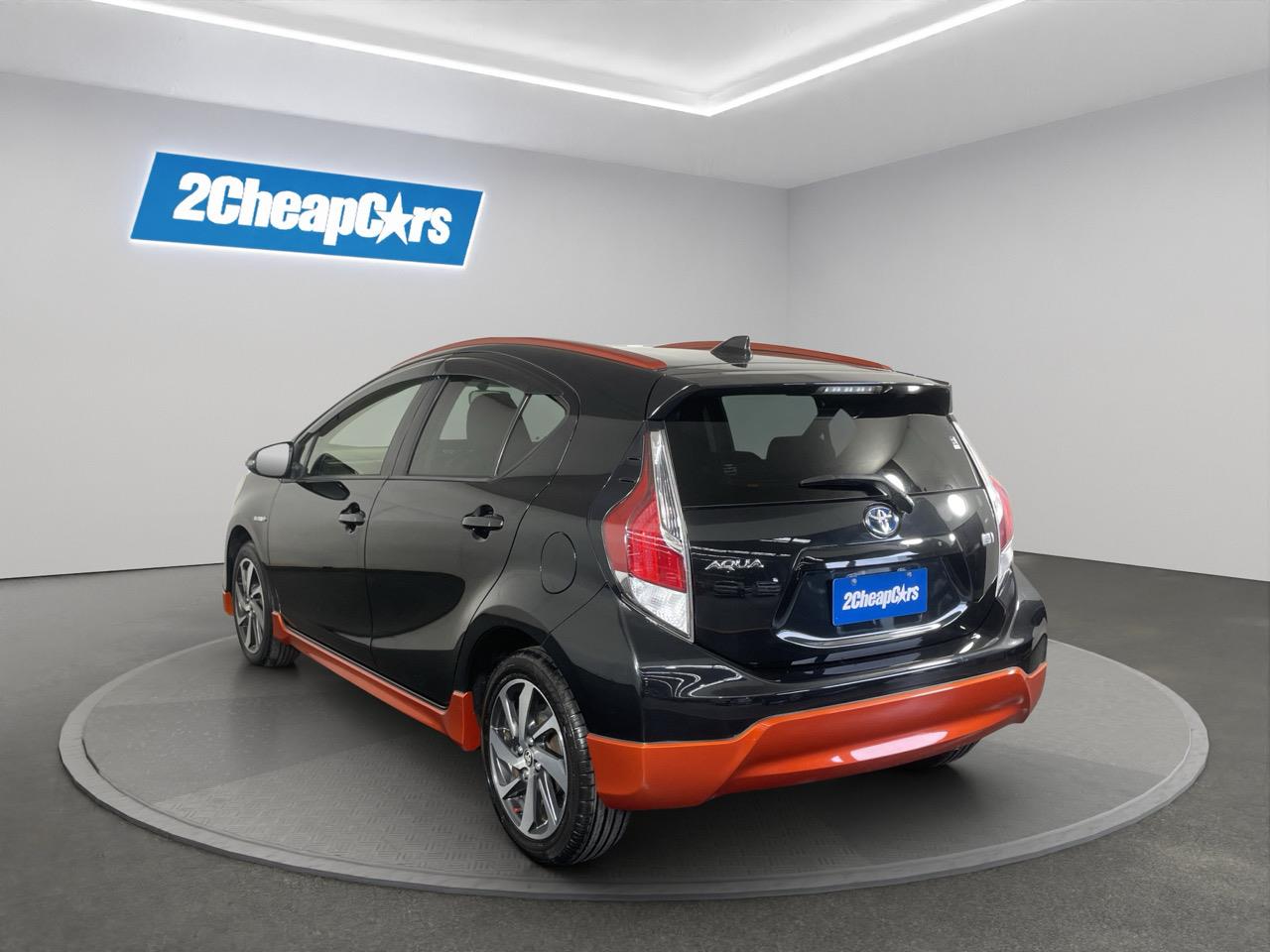 2015 Toyota Aqua X-URBAN Hatchback REVERSING CAMERA + AUTO LIGHTS + PUSH START