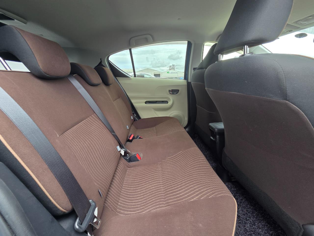 2014 Toyota Aqua G Hatchback PUSH START + REVERSING CAMERA