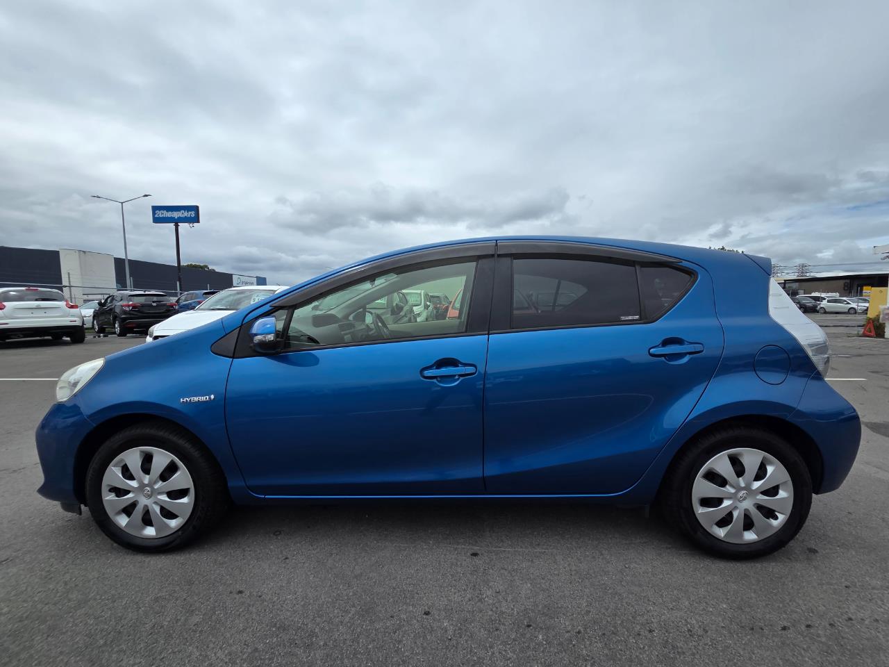 2014 Toyota Aqua G Hatchback PUSH START + REVERSING CAMERA