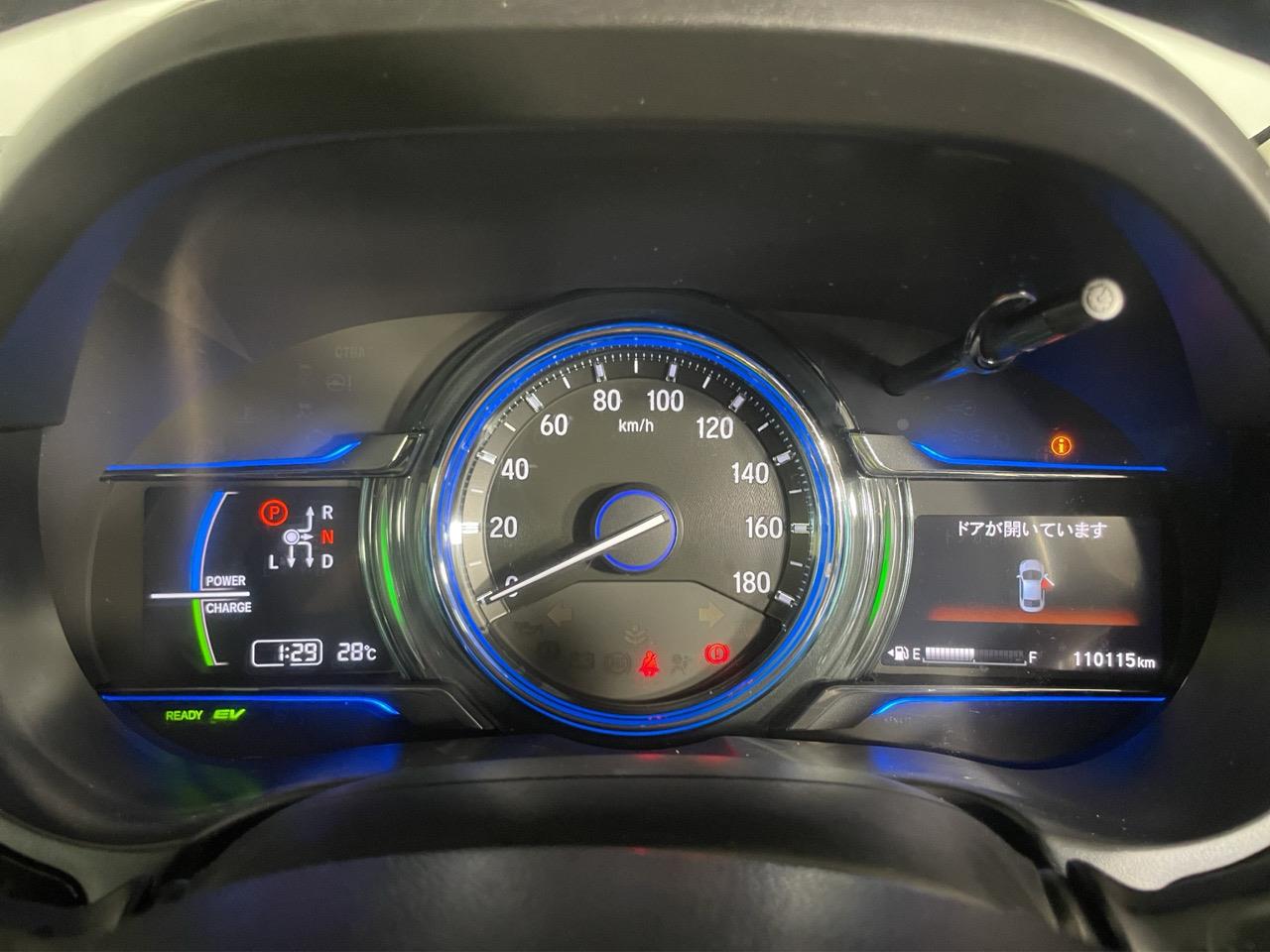 2015 Honda GRACE Hybrid Saloon REVERSING CAMERA + AUTO LIGHTS + PUSH START