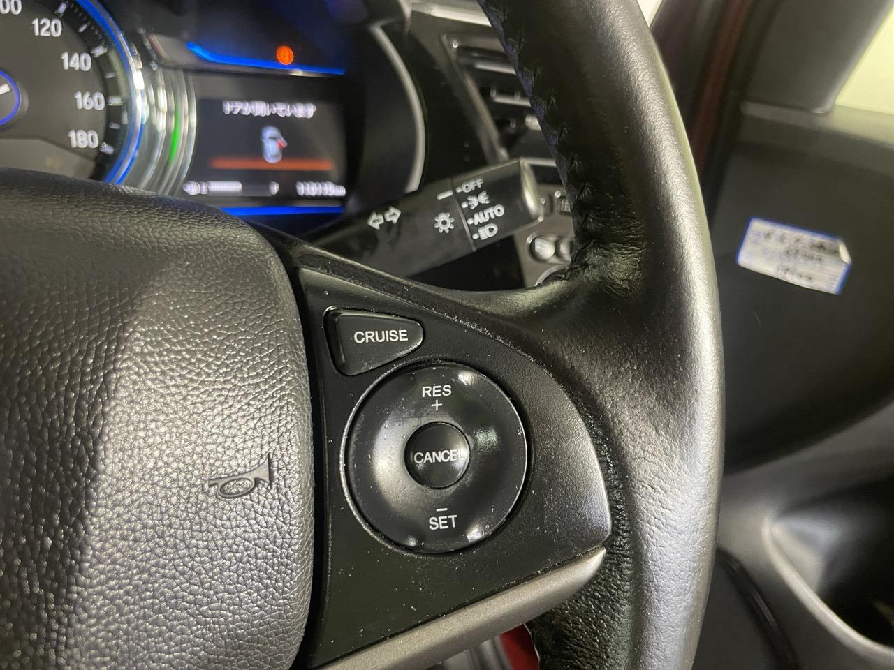 2015 Honda GRACE Hybrid Saloon REVERSING CAMERA + AUTO LIGHTS + PUSH START