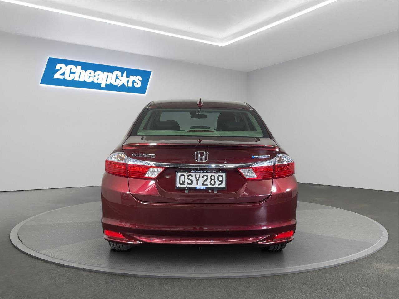 2015 Honda GRACE Hybrid Saloon REVERSING CAMERA + AUTO LIGHTS + PUSH START