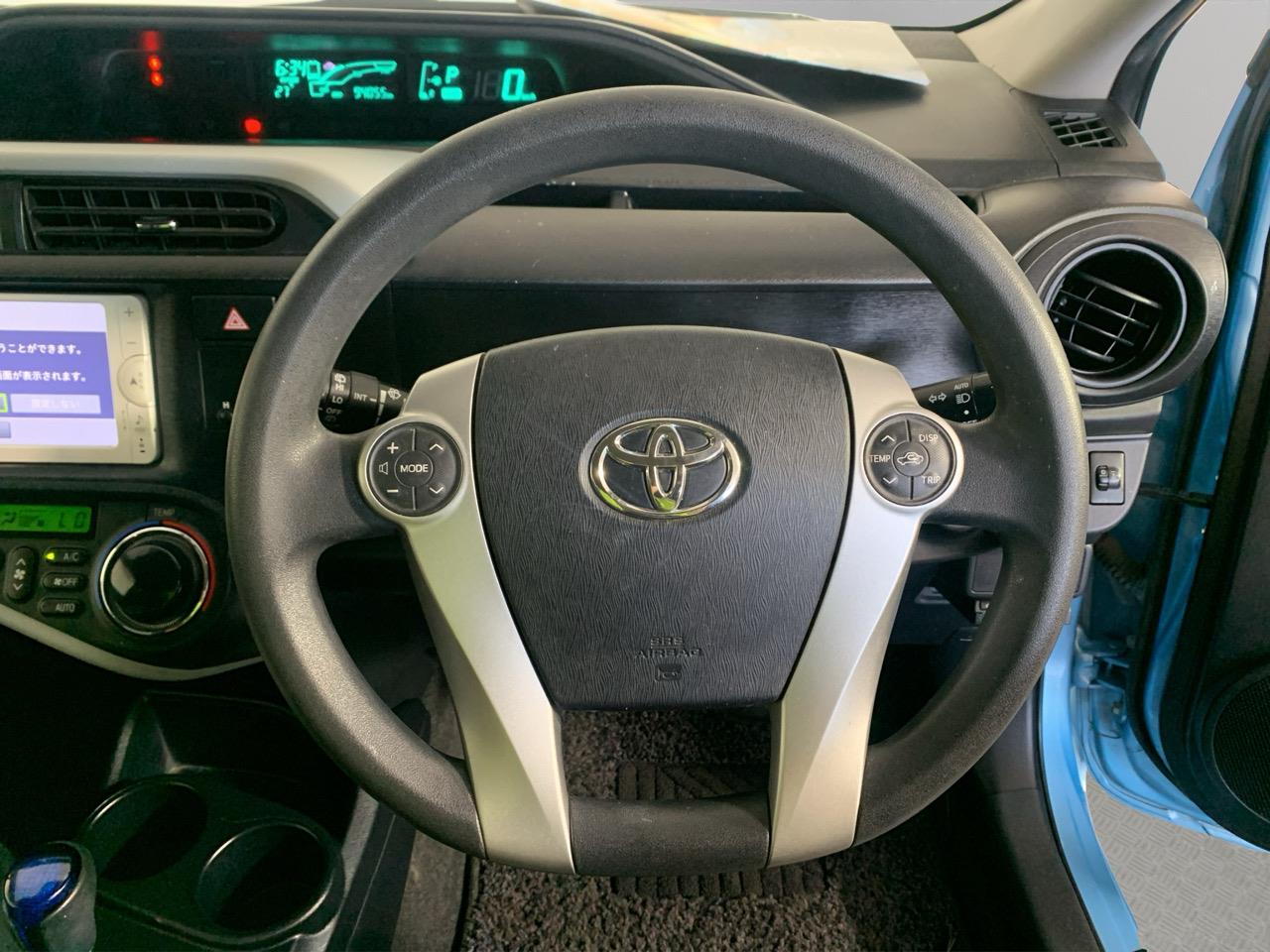2013 Toyota Aqua S Hatchback PUSH BUTTON START + AUTO LIGHTS + REVERSING CAMERA