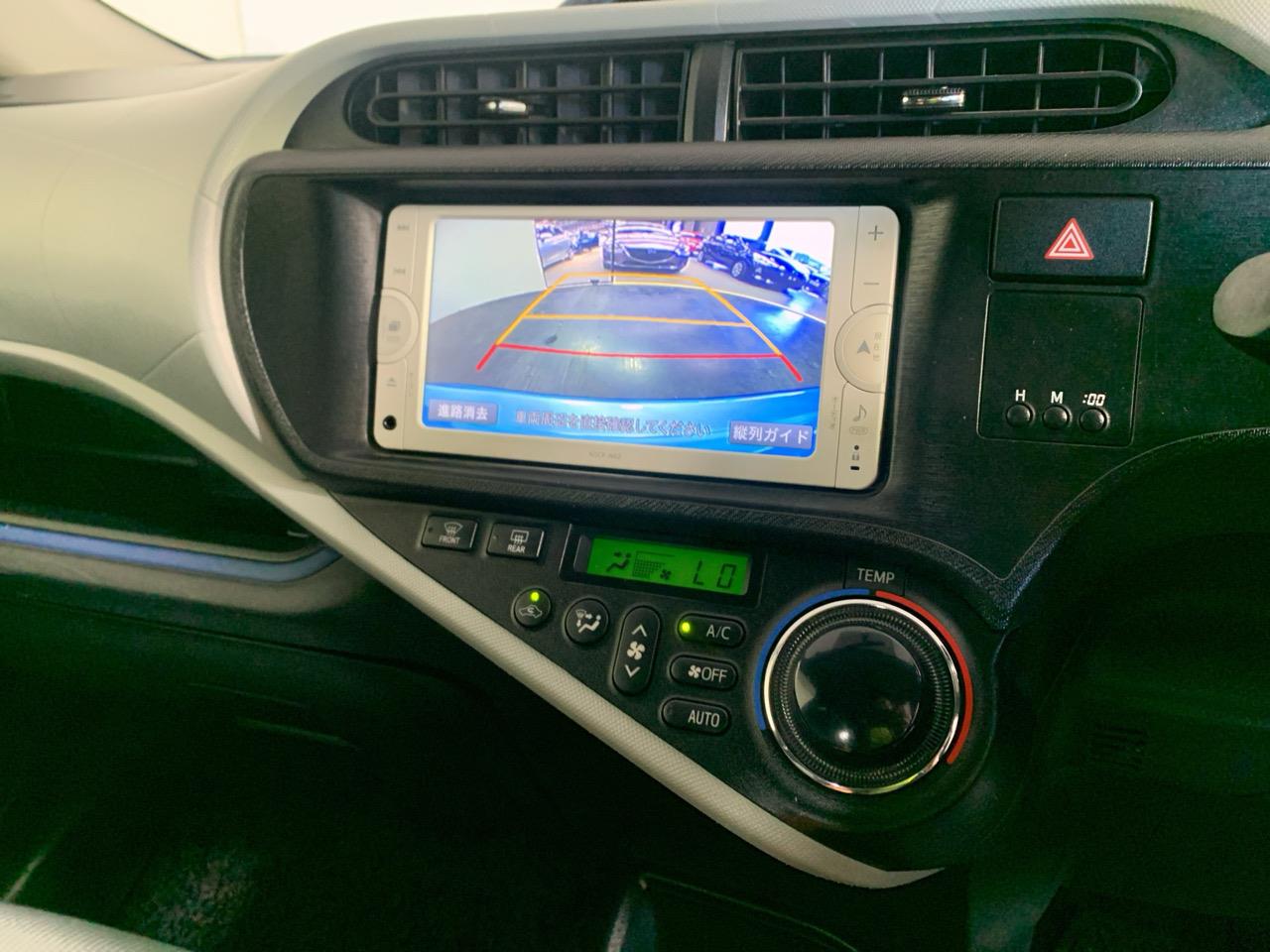 2013 Toyota Aqua S Hatchback PUSH BUTTON START + AUTO LIGHTS + REVERSING CAMERA