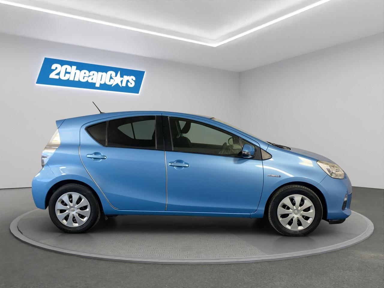 2013 Toyota Aqua S Hatchback PUSH BUTTON START + AUTO LIGHTS + REVERSING CAMERA