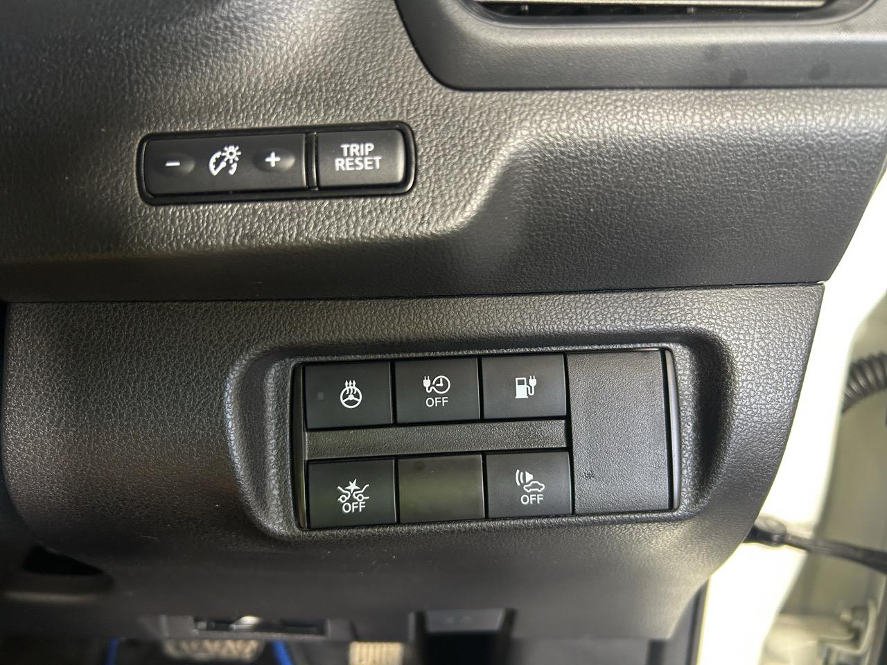 2018 Nissan Leaf 40S Late Model Hatchback REVESING CAMEIA + PUSH START + HEATED SEATS