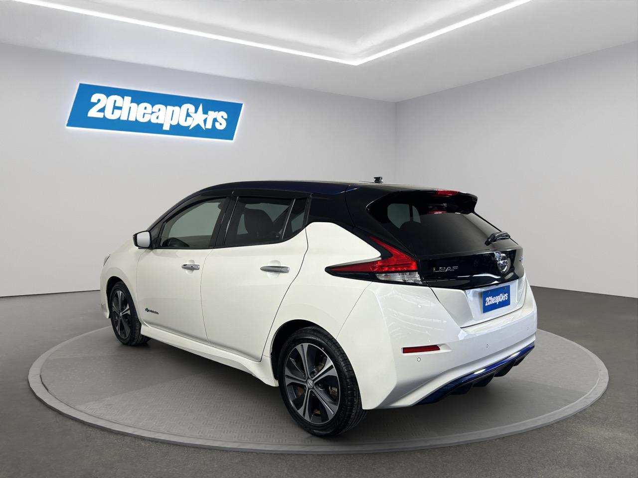 2018 Nissan Leaf 40S Late Model Hatchback REVESING CAMEIA + PUSH START + HEATED SEATS
