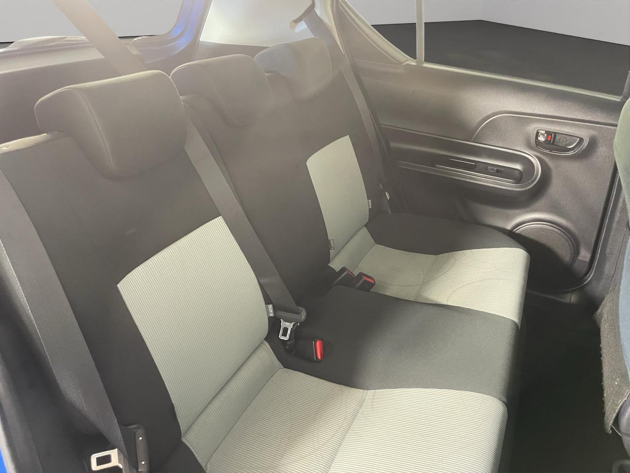 2014 Toyota Aqua S Hatchback REVERSING CAMERA + AUTO LIGHTS + PUSH BUTTON START