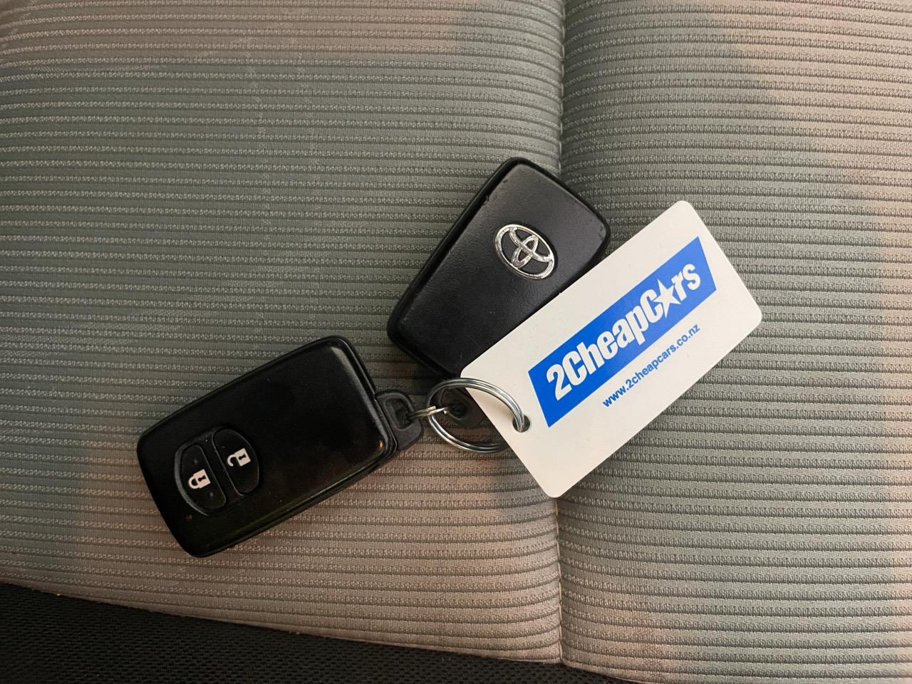 2014 Toyota Aqua S Hatchback REVERSING CAMERA + AUTO LIGHTS + PUSH BUTTON START