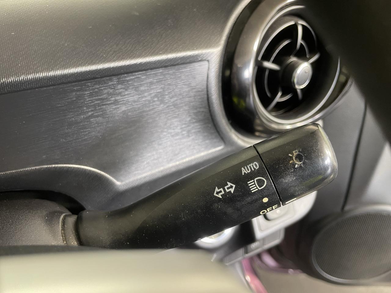 2015 Toyota Aqua Facelift Model S Hatchback REVERSING CAMERA + AUTO LIGHTS + PUSH BUTTON START