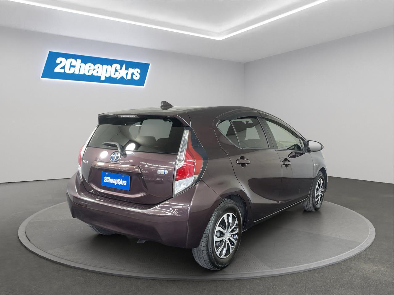 2015 Toyota Aqua Facelift Model S Hatchback REVERSING CAMERA + AUTO LIGHTS + PUSH BUTTON START