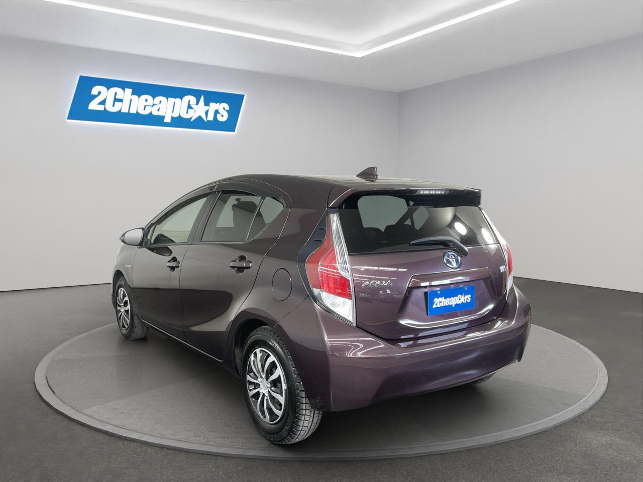 2015 Toyota Aqua Facelift Model S Hatchback REVERSING CAMERA + AUTO LIGHTS + PUSH BUTTON START