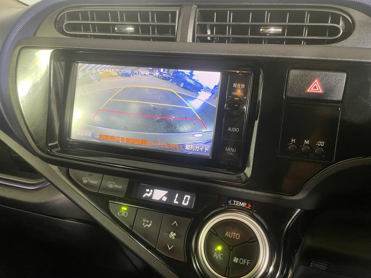 2015 Toyota Aqua Facelift Model S Hatchback REVERSING CAMERA + AUTO LIGHTS + PUSH START