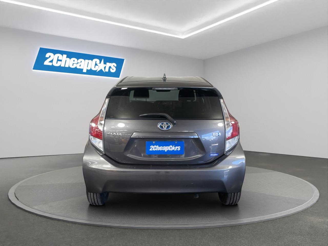 2015 Toyota Aqua Facelift Model S Hatchback REVERSING CAMERA + AUTO LIGHTS + PUSH START