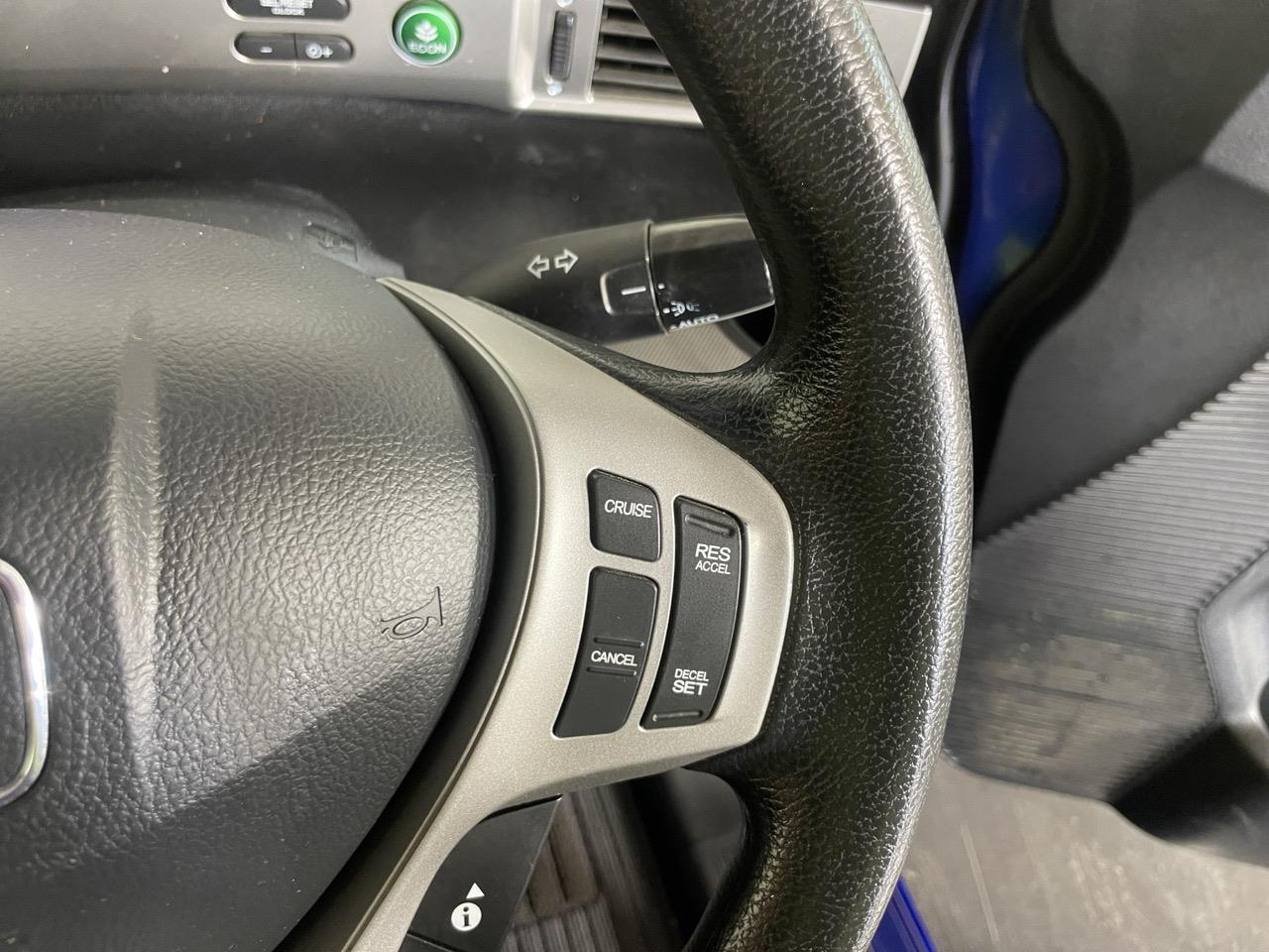 2014 Honda Freed Hybrid People Mover POWER SLIDING DOOR + REVERSING CAMERA