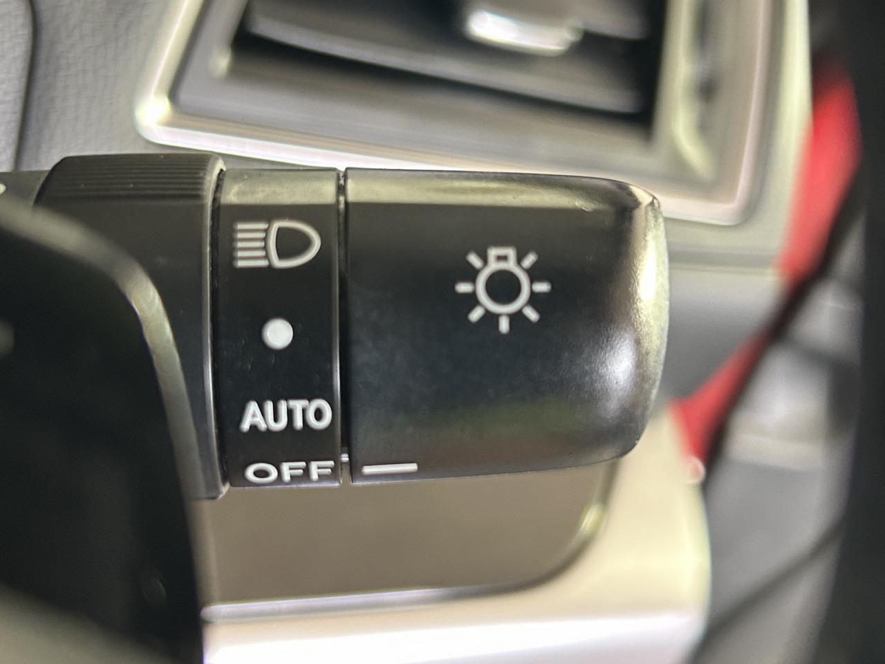 2015 Subaru Outback AWD Eyesight New Shape RV/SUV AWD + REVERSING CAMERA + SMART KEY