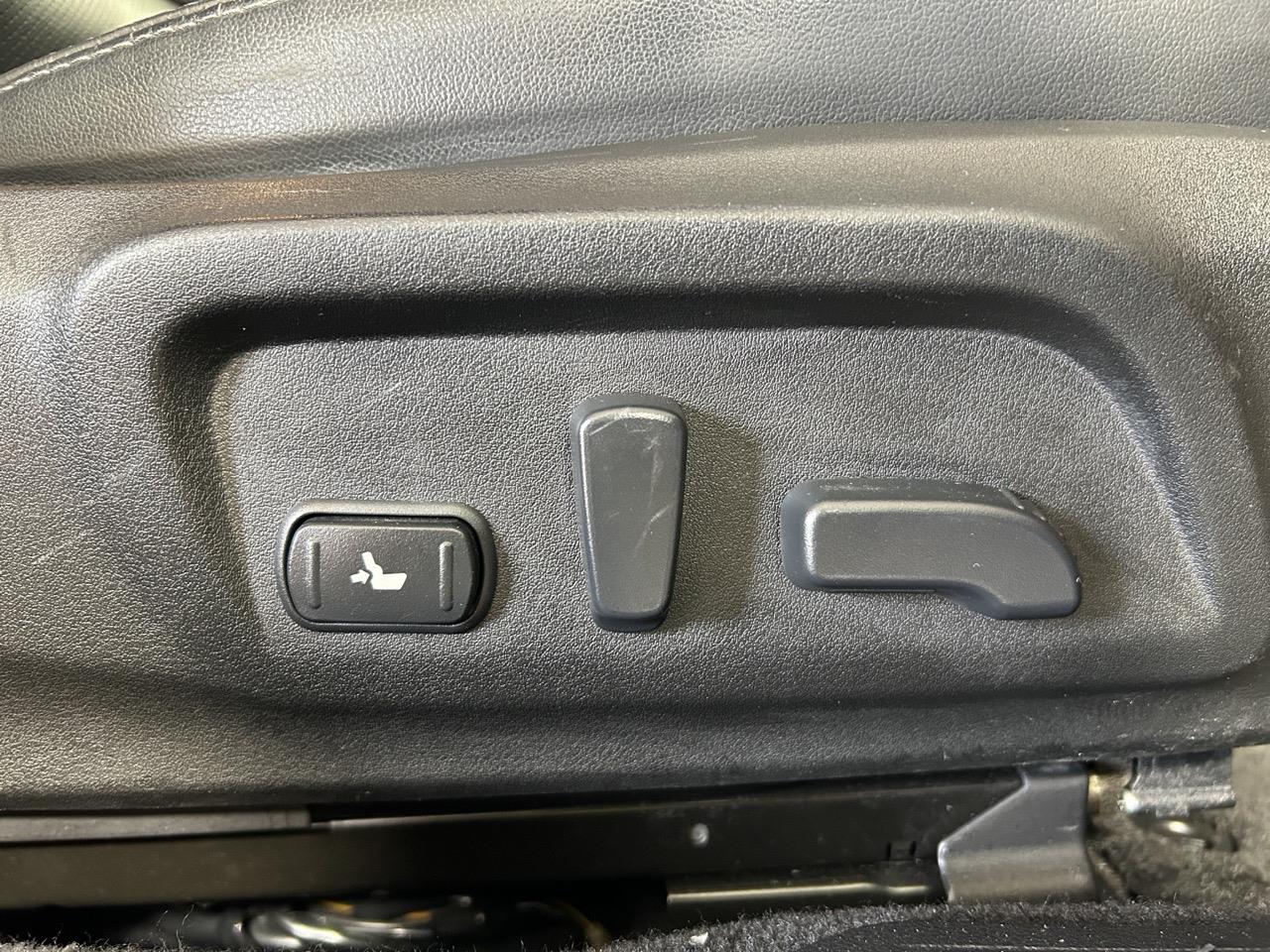 2015 Subaru Outback AWD Eyesight New Shape RV/SUV AWD + REVERSING CAMERA + SMART KEY