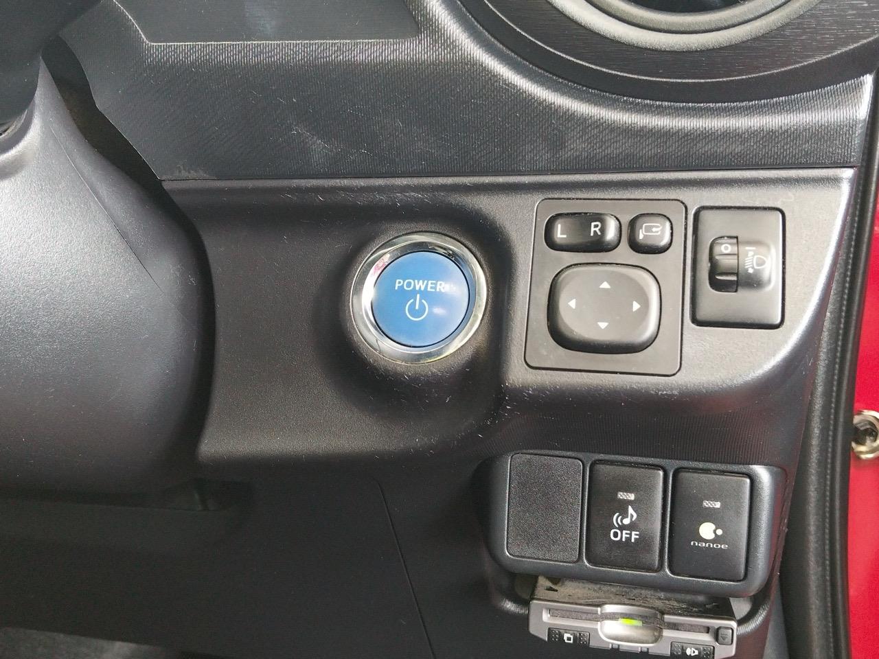 2014 Toyota Aqua S Hatchback HEATED SEATS + PUSH BUTTON START + AUTO LIGHTS 