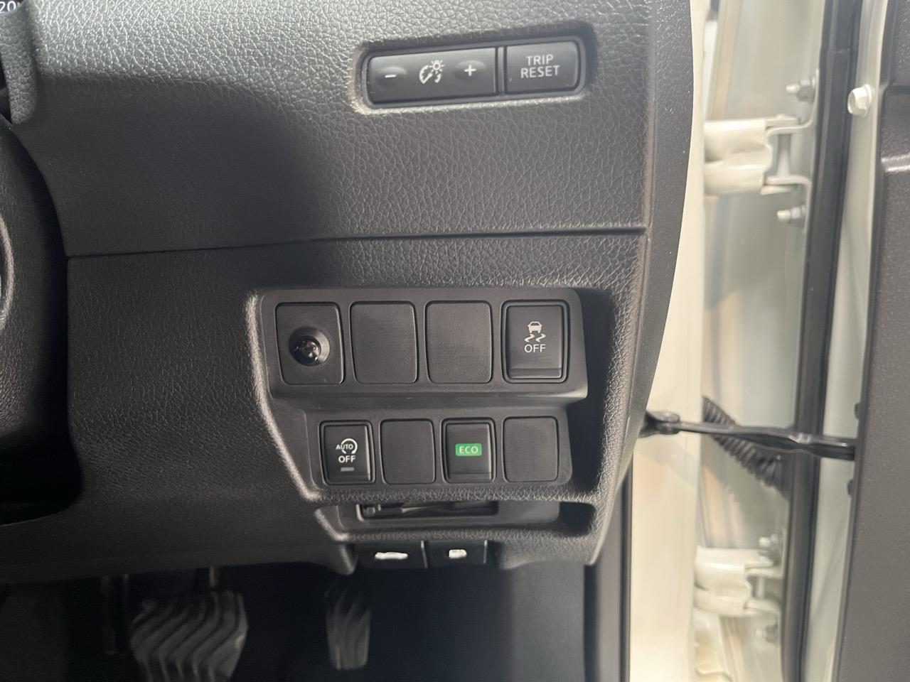 2016 Nissan X-TRAIL 20X EMERGENCY BRAKE RV/SUV AWD + HEATED SEATS + CRUISE CONTROL