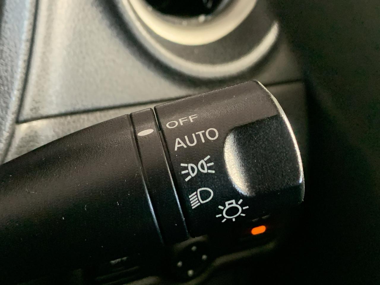 2015 Nissan Note 1.2 X Emergency Brake Package Hatchback GREAT SPACE + PUSH SRART + REVESING CAMERA