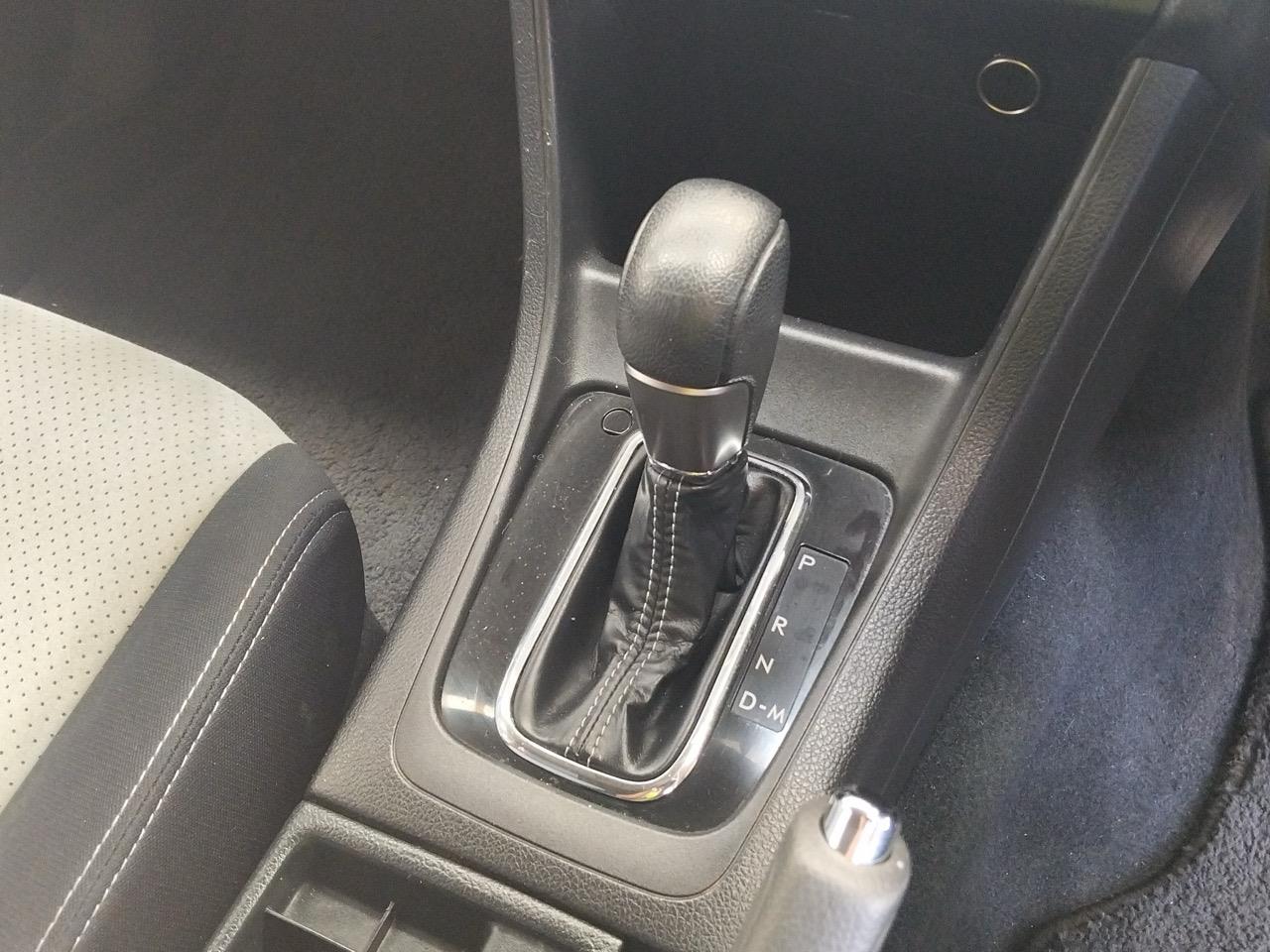 2014 Subaru XV HYBRID AWD RV/SUV AWD + CRUISE CONTROL + POWER ADJUSTMENT SEATS