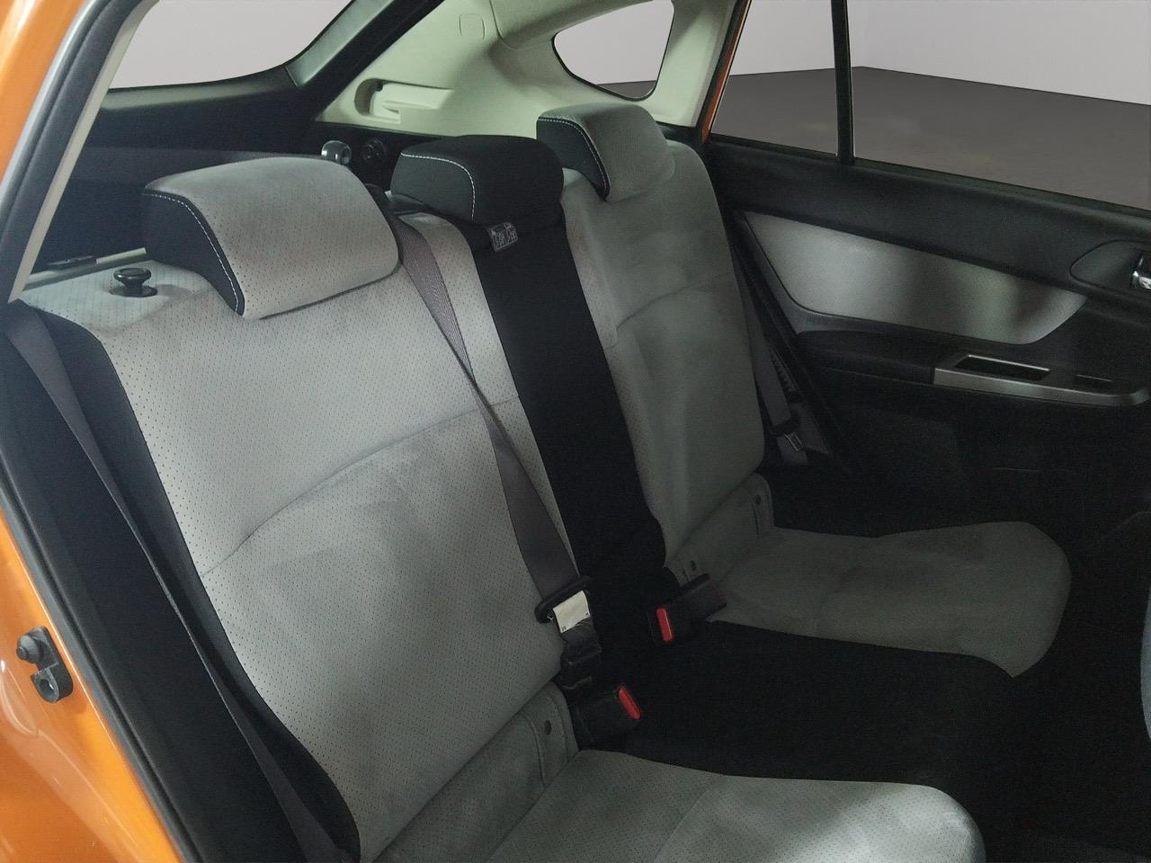 2014 Subaru XV HYBRID AWD RV/SUV AWD + CRUISE CONTROL + POWER ADJUSTMENT SEATS