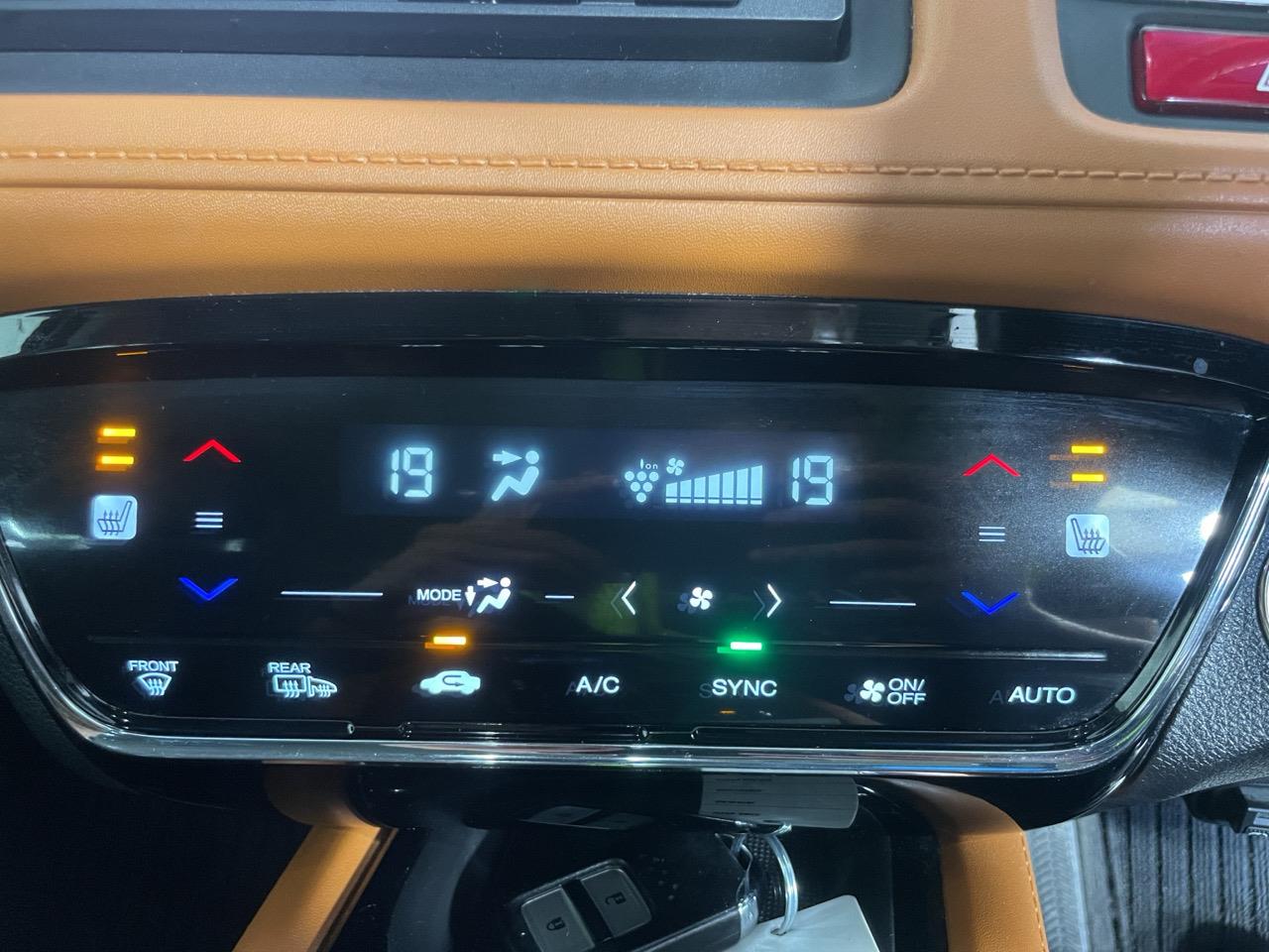 2015 Honda Vezel Hybrid Z RV/SUV HEATED SEATS + CRUISE CONTROL + PADDLE SHIFT